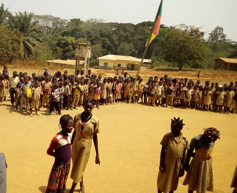 Kɨwaŋ kɨ́ mwɛ́ a mətooʼ mə́ ɓəsɨ́