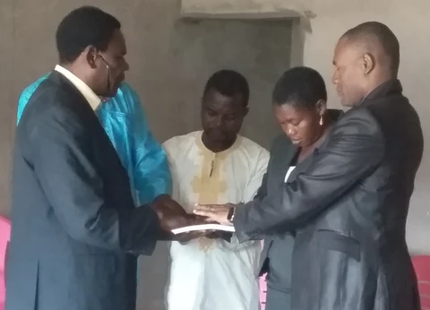 Lɨlʉ́nzɨ ɗɨ́ ɓəkáata ɓɨ́ lɨyɨ́ ɗɨ́ ɓɨɓɛ́ŋ ɗɨ́ ɗə́əɗɔ́lɨ cəə́ʼ mɨ́ shɨ́shœ́ lɨɓá