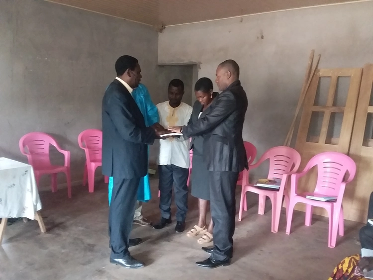 lɨlʉ́nzɨ ɗɨ́ káata a lɨlœ́ŋ lɨ lɨkɛŋ ɗɨ́ lɨfαʼ